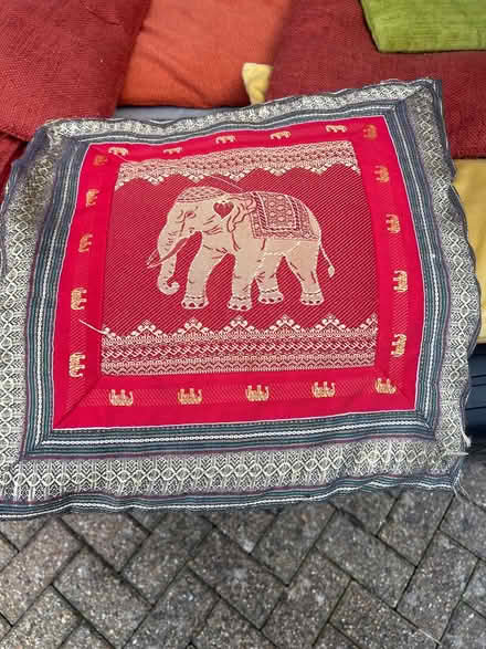 Photo of free Cushions (CR8) #2