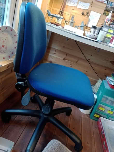 Photo of free Office chair (PR56YF Walton Summit) #1