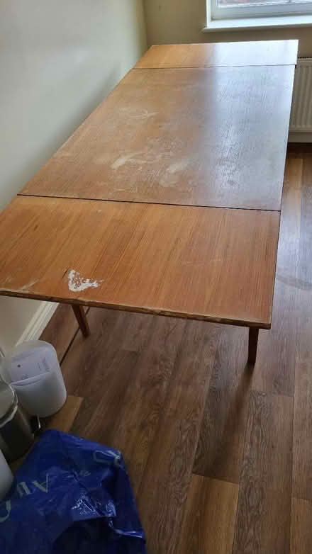 Photo of free Extendable Dining Table (Eynesbury) #2