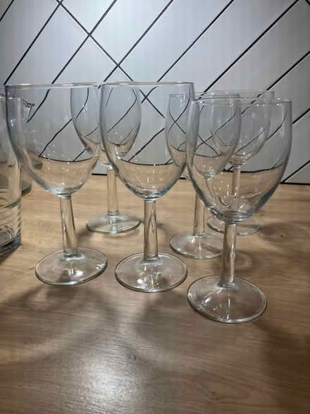 Photo of free 6 wine glasses (IP4) #1