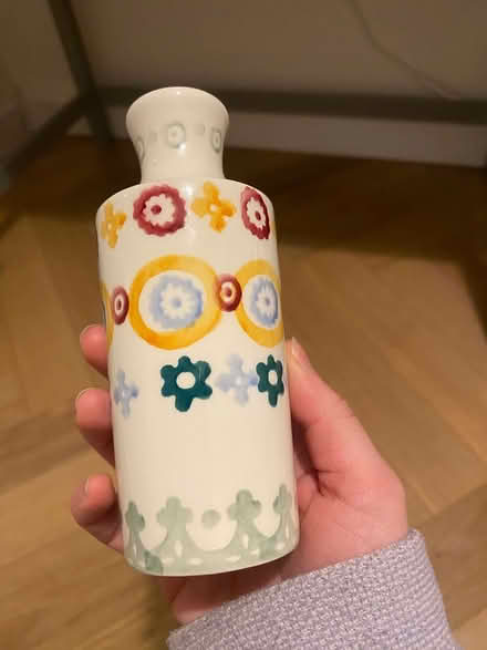 Photo of free Emma Bridgewater little vase (Grappenhall WA4) #4
