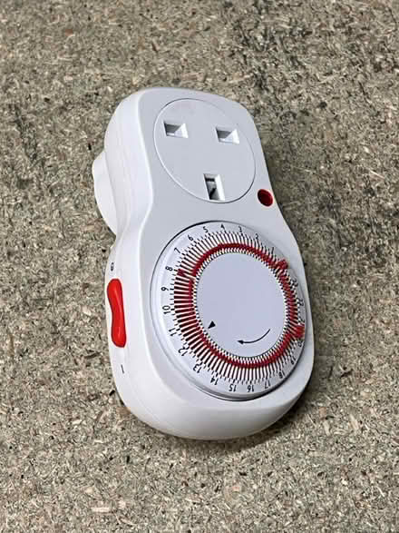 Photo of free Timer plug (Cove GU14) #1