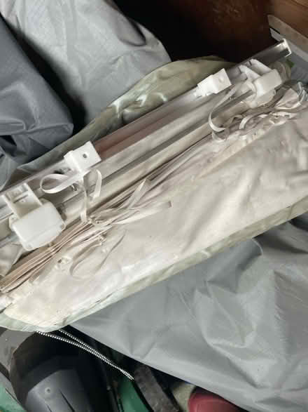 Photo of free Roller blind shines green/grey (PO6) #3