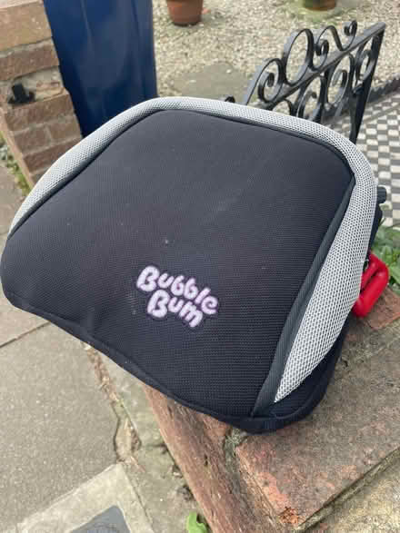 Photo of free bubble gum booster seat (s Ealing W5) #1