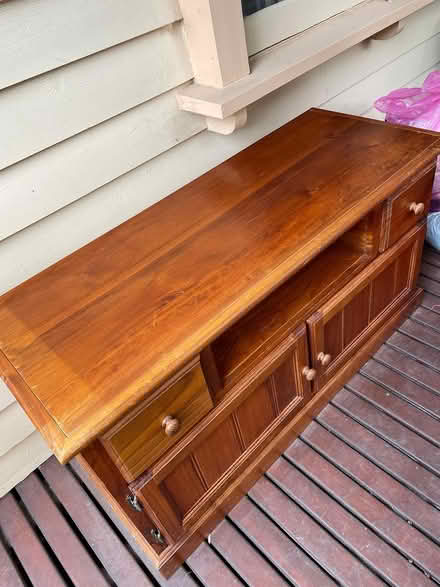 Photo of free TV Unit (balwyn vic) #1