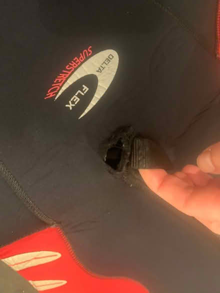 Photo of free 6.5mm wetsuit, ladies M (OX4, church cowley) #3