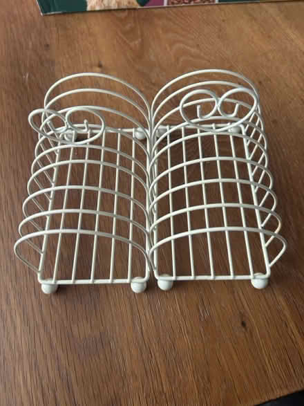 Photo of free Toast holders (SG1) #1
