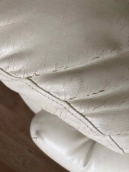 Photo of free 2 Seater Leather Settee (BR2) #3