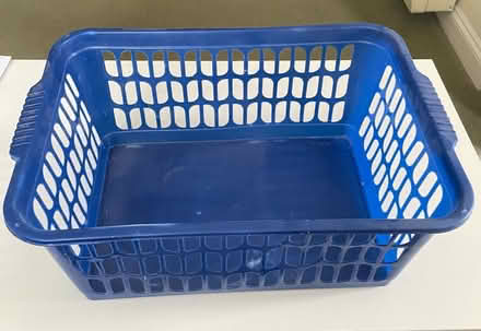 Photo of free Small plastic crate (Kentwood RG30) #1