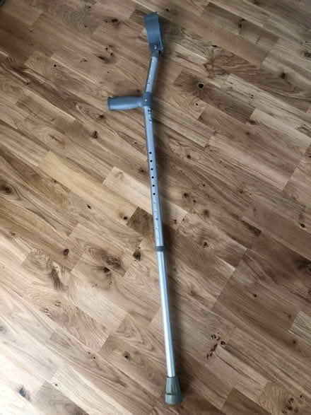 Photo of free Single Crutch (Potters bar) #1