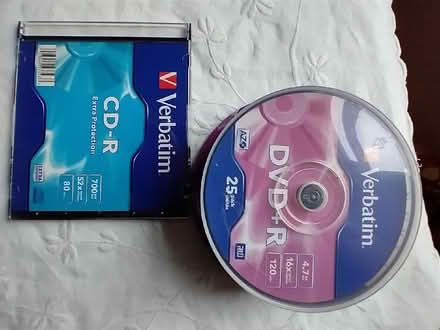 Photo of free Computer DVD/CDs, printer photo paper (Endmoor LA8) #2