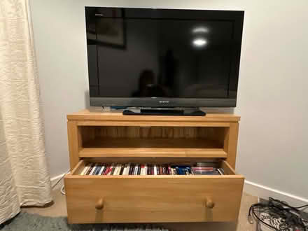 Photo of free Small Tv unit with optional tv (Great Shelford CB22) #1