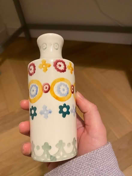 Photo of free Emma Bridgewater little vase (Grappenhall WA4) #3