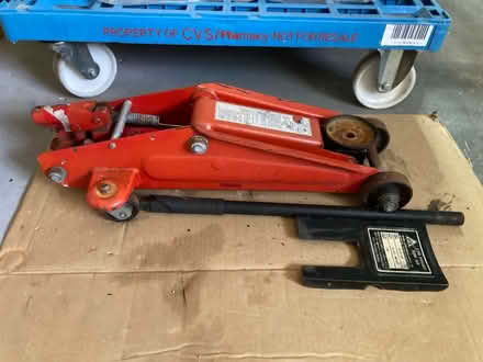 Photo of free 2 ton Jack (Pembroke Pines) #1