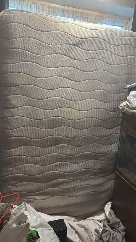 Photo of free Double mattress (LU1 5) #1