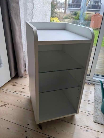 Photo of free Small shelving unit (Penge) #1