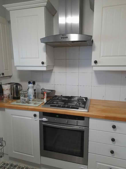Photo of free Kitchen cupboards and worktops (Loughton) #2