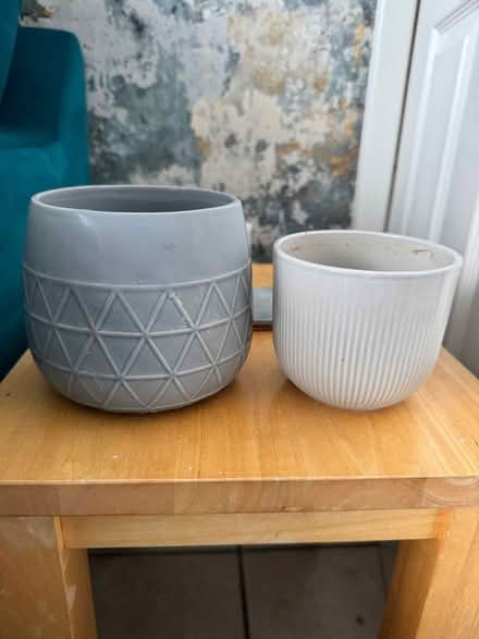 Photo of free Indoor plant pots (Letchworth SG6) #1