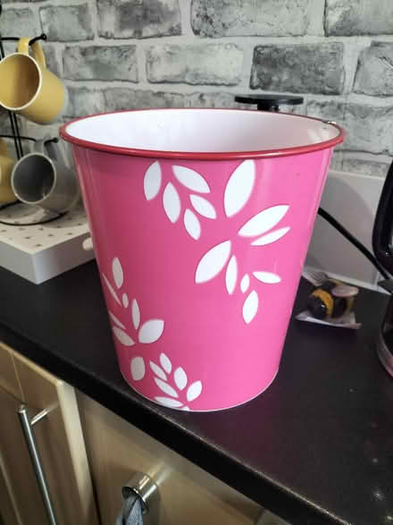 Photo of free Small bin (TN37 Hastings) #1