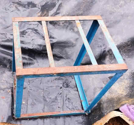 Photo of free Metal frame for upcycling (Kingscourt/Lightpill, Stroud) #1