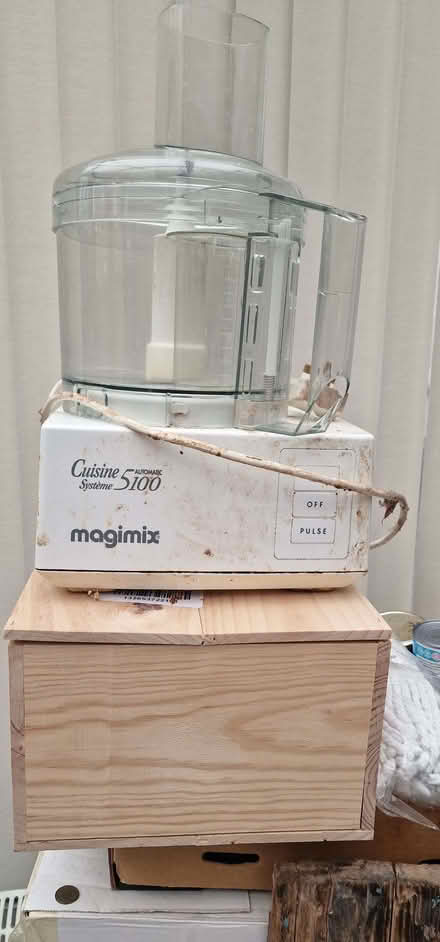 Photo of free Magimix 5100 food processor with broken lid (lid is needed) (Eton SL4) #2