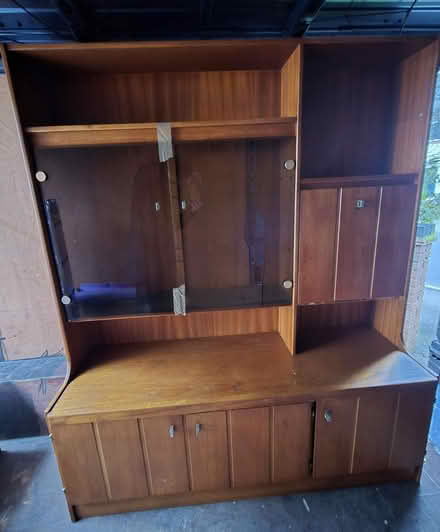 Photo of free 1960s cabinet (Flitwick) #1