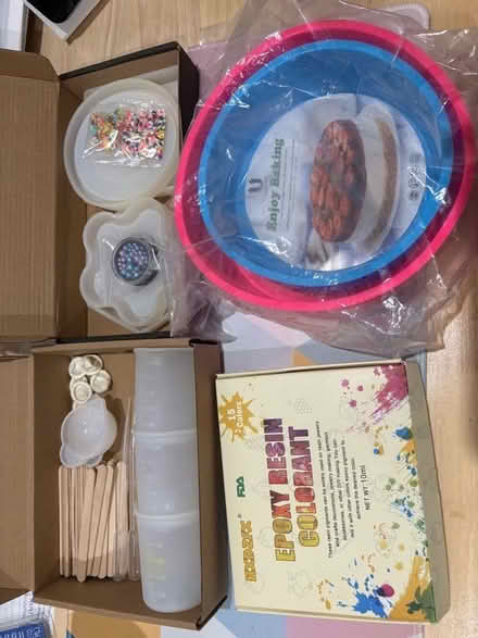 Photo of free Resin Craft Kit (ME10) #1