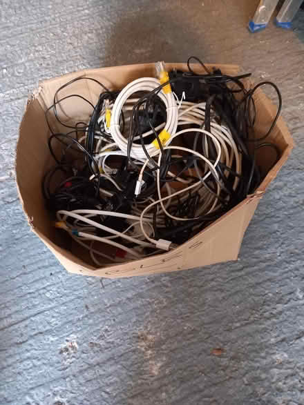Photo of free Cables/ chargers (Bexhill) #1