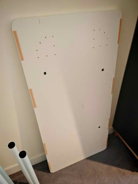 Photo of free White desk (Bow E3) #4