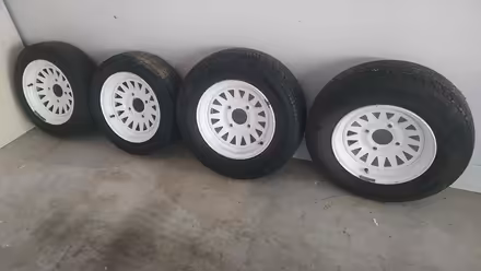 Photo of VW Wheels 4 off (Croydon) #1