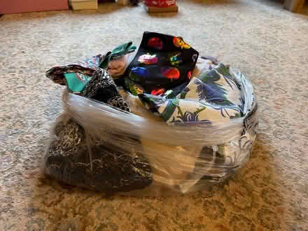 Photo of free Bag of assorted fabric (Canon pyon) #2