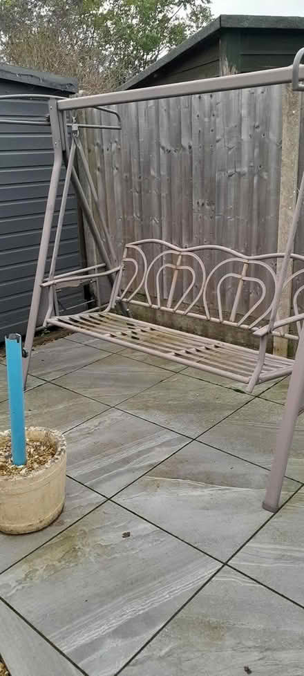 Photo of free Outsunny garden swing (Bovey Tracey) #4