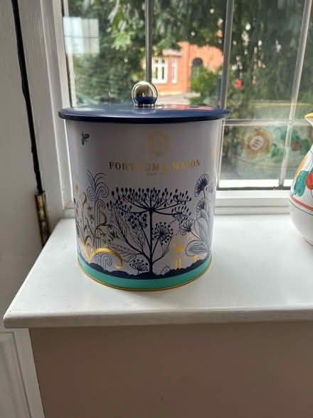 Photo of free Biscuit tin (Camberley GU15) #1