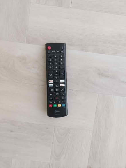 Photo of free 32 inch LG tv (Cranfield MK43) #2