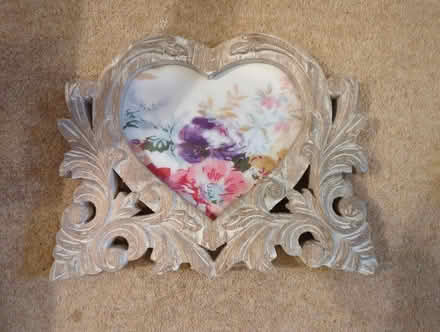 Photo of free Heart shaped photo frame (HR9) #1