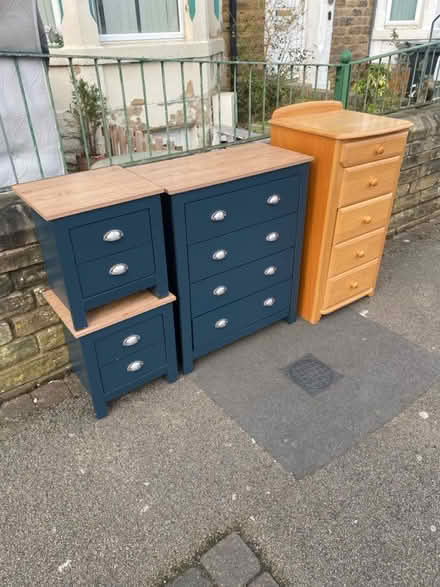 Photo of free Bedside draws and unit (LA3) #1