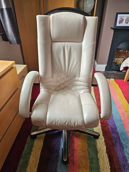 Photo of free Leather office chair (Bloxham OX15) #1