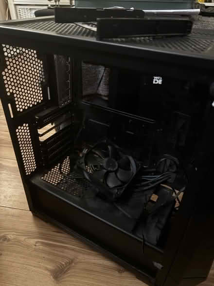 Photo of free Empty pc tower case (Grays RM17) #2