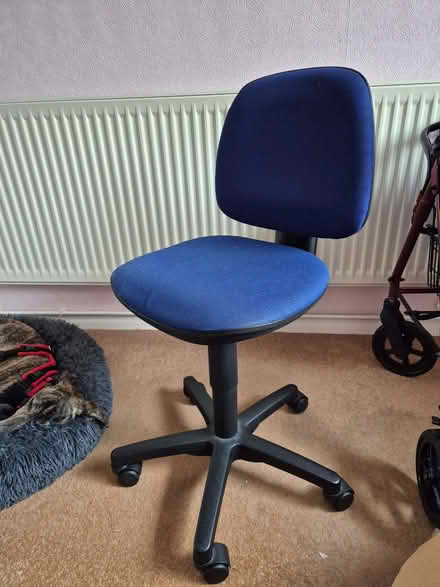 Photo of free Office chair with height adjustment (Kettering NN15) #1