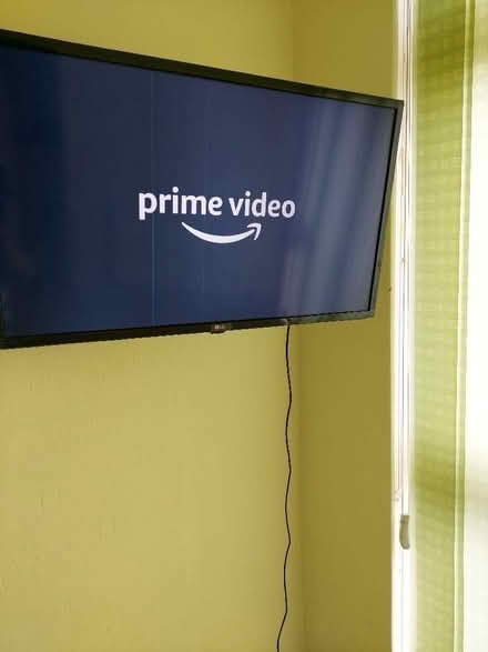 Photo of free 32 inch LG tv (Cranfield MK43) #1
