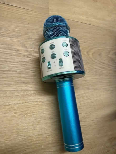 Photo of free Microphone (E17) #1