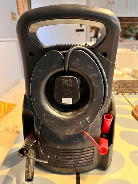 Photo of free Battery charger, not working (Malvern Link WR14) #2