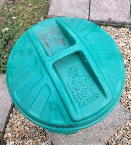 Photo of free Plastic Rubbish/Waste Bin 80 Litres (Isleworth TW7) #2