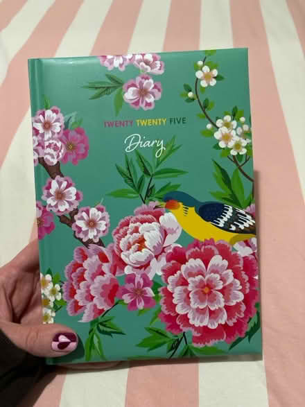 Photo of free Brand new 2025 week to view diary (Carshalton SM5) #1