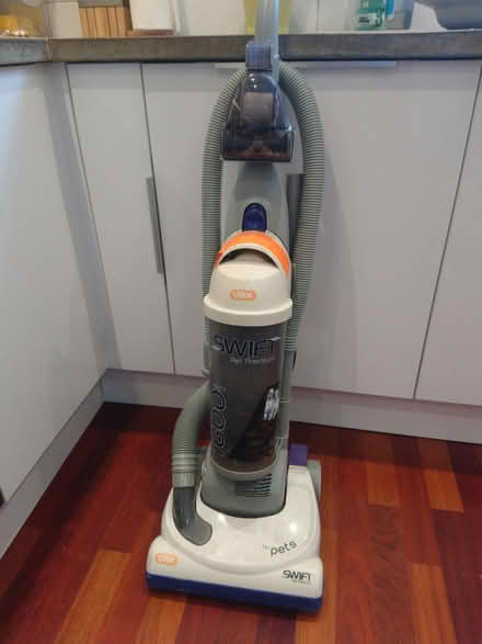 Photo of free Vax upright vacuum (Broadwater Farm N17) #1
