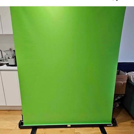 Photo of Green screen/background (SR2) #1