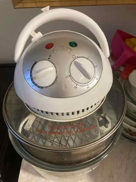 Photo of free Halogen oven - 10 l (Pooley Green TW20) #1