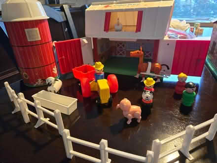 Photo of free Childrens Toys (Cuttermill neighborhood) #1