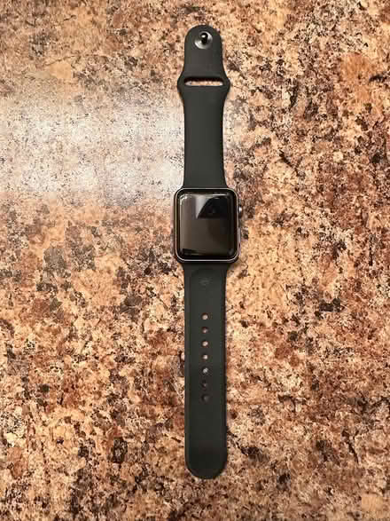 Photo of free Apple watch (Baseline/Greenbank) #1