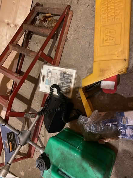 Photo of free Car accessory bits -HP1 (Hemel Hempstead HP1) #1
